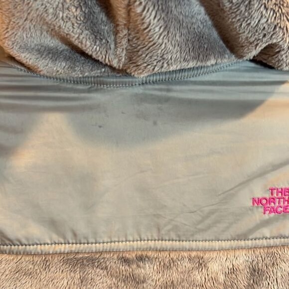 THE NORTH FACE OSO HOODIE GIRLS size large 14/16 grey with bright pink accents - Picture 9 of 15